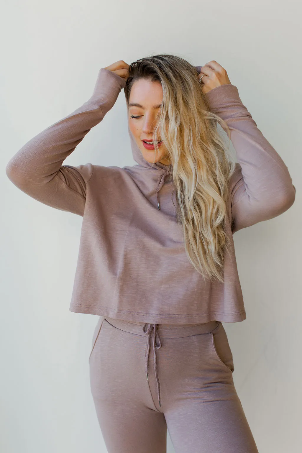 hooded boxy sweatshirt